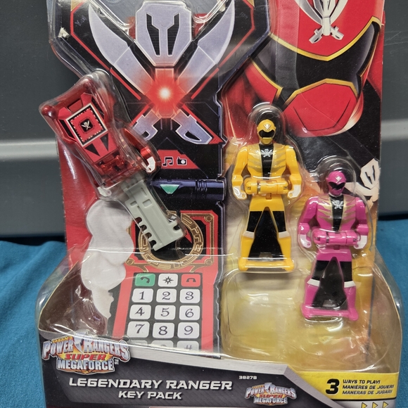 Power Rangers Megaforce Legendary Ranger Key Pack - Red, Yellow, Pink - Picture 2 of 4